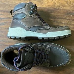 Women`s ECCO Track Mid GTX Hiking Boots